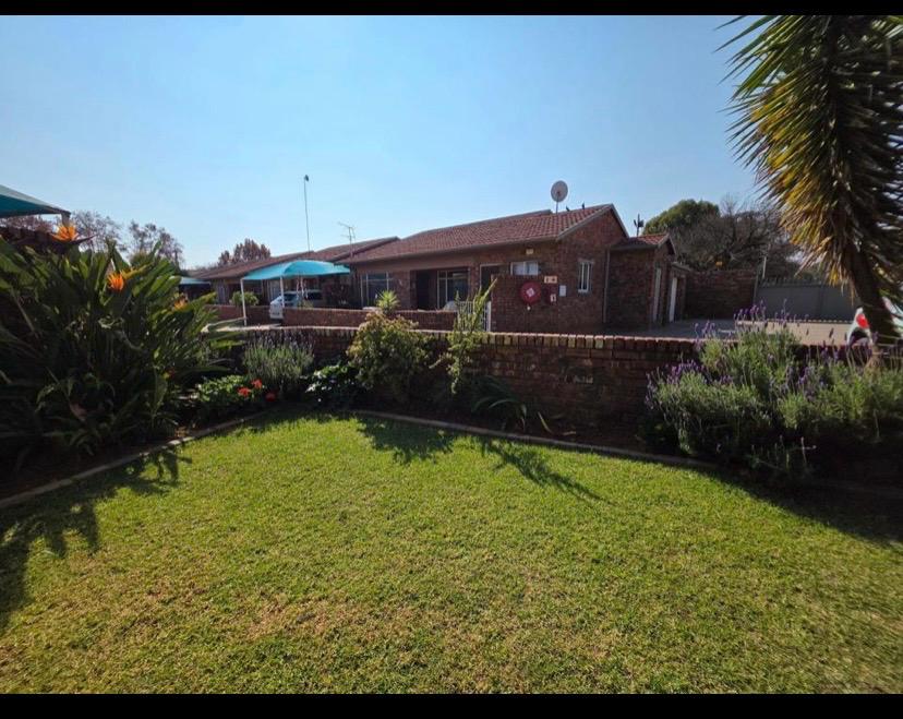 To Let 2 Bedroom Property for Rent in Dagbreek Ext 4 Free State